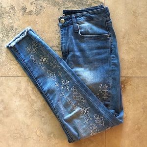 7 for All Mankind Boho Skinny Jeans Size 6
